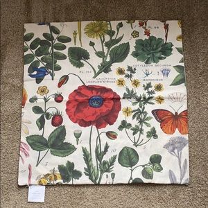 Pottery Barn Poppy Pillow Cover NWT